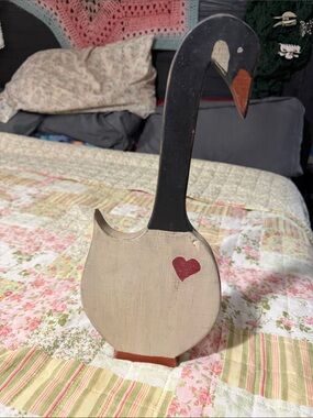 Vintage Handmade Wooden Goode Décor with Heart